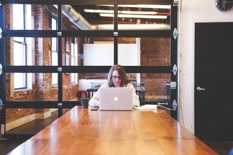 How DTC Startups Use AI to Scale Efficiently