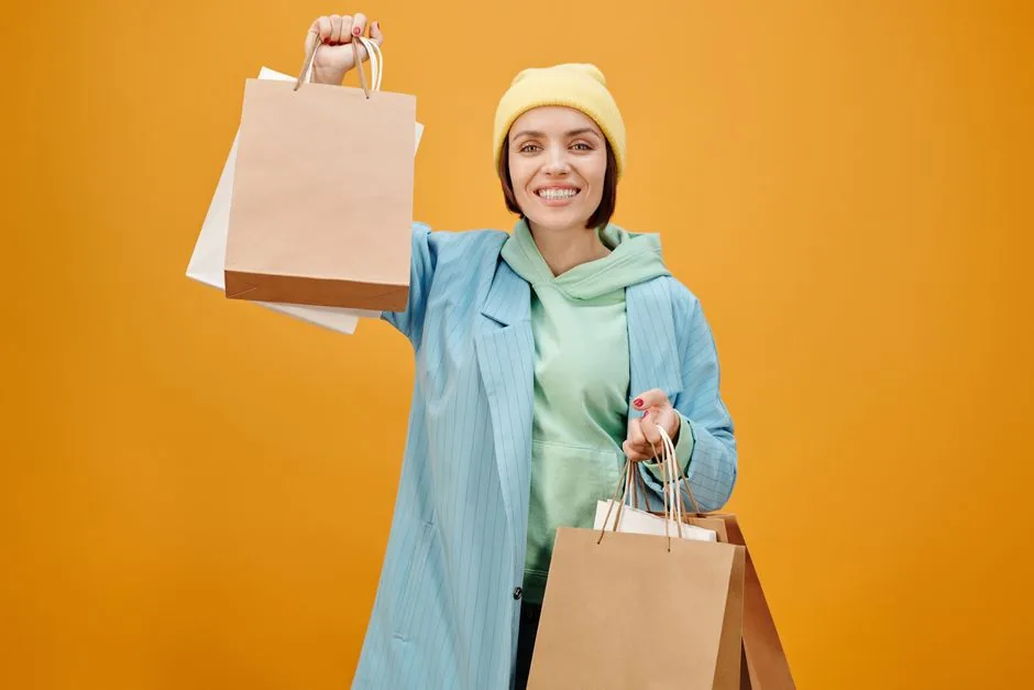 Un imprenditore digitale analizza le metriche di conversione usando un free ai ecommerce builder per ottimizzare le vendite.