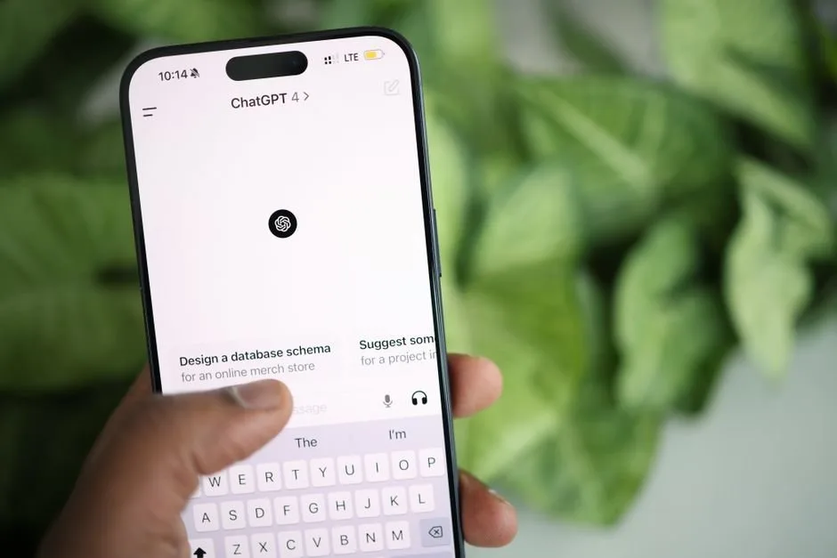 Schermata di smartphone che mostra un acquisto completato su ChatGPT tramite l'integrazione di pagamento Square per acquirenti digitali.